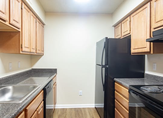 Lakeridge Square Apartments kitchen in Ashland VA