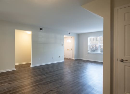 Interior Haygood Halls Apartments in Virginia Beach
