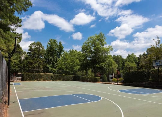Harris Pond Apartments in Charlotte NC courts