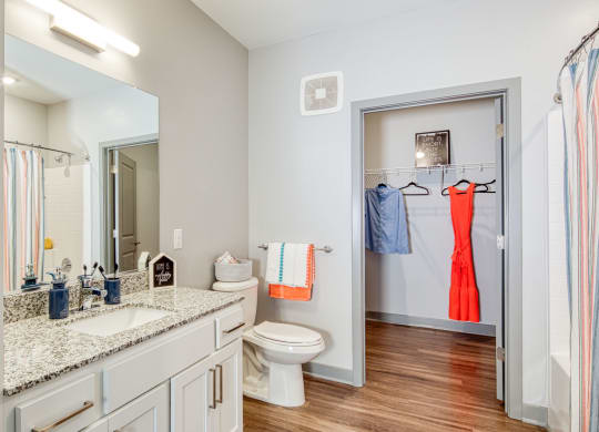 Ellipse Apartments bathroom in Hampton VA