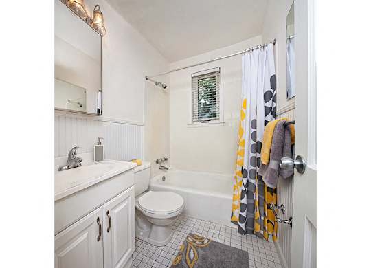 Patterson-bathroom