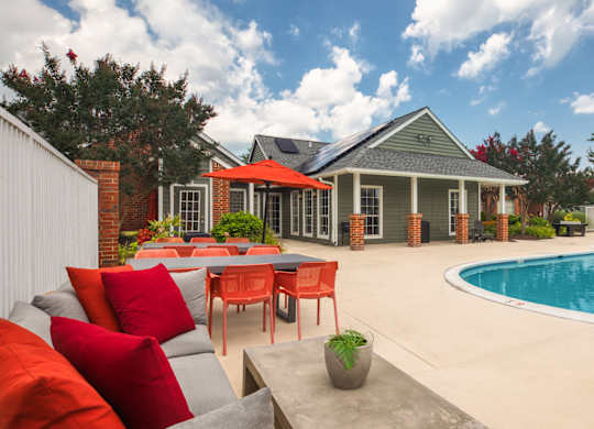 House with a pool at The Crest on Hampton Hollow, Silver Spring