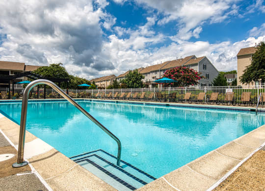 Lakeridge Square Apartments Pool in Ashland VA