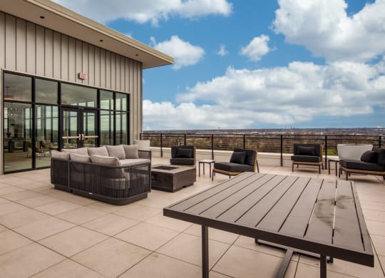 Shiplock_Views_Sky_Lounge1