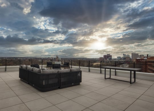 Shiplock_Views_Sky_Lounge 2