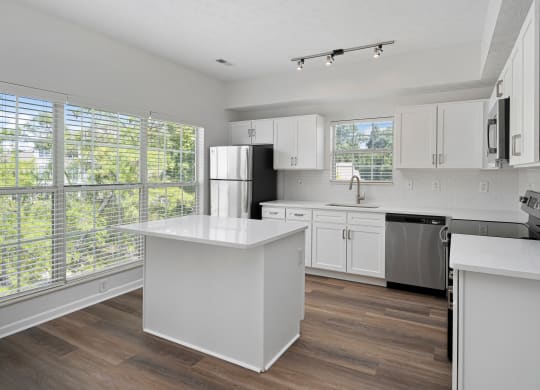 Open Kitchen Area at The Farms Apartments in Columbus, 43221