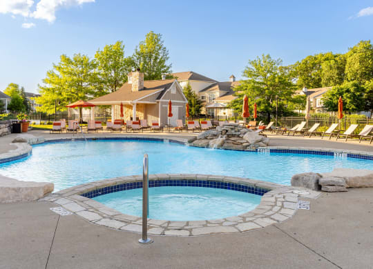 Resort Style Swimming Pool at The Farms in Columbus, OH 43221