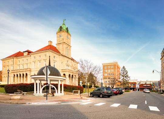 Street view of vibrant neighborhood at The Mark, Harrisonburg