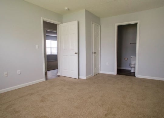 Bedroom at Flintlake Apartments