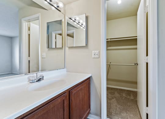 Bath at Chimney Top Apartments in Antioch TN