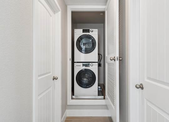 Washing Machine at Montessa Apartments, California, 95687