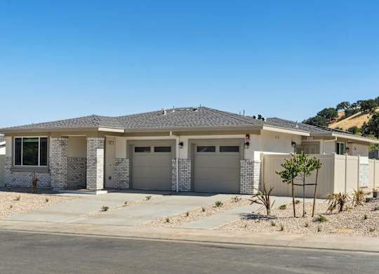 A Modern House with Garage at Montessa Apartments, Vacaville