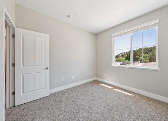 A Room with a White Walls at Montessa Apartments, Vacaville, California