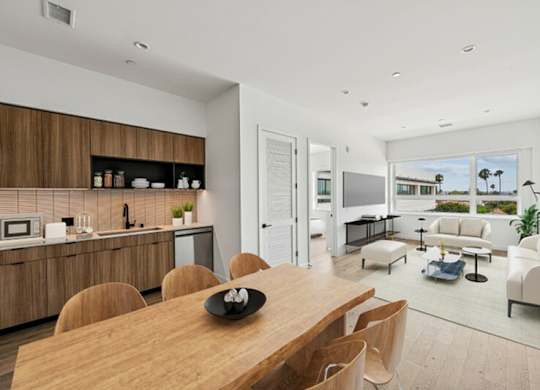 Dining room at 701 Hudson, Los Angeles, California