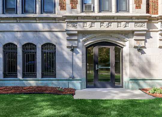 Front View at Sheridan Park, Chicago, 60640
