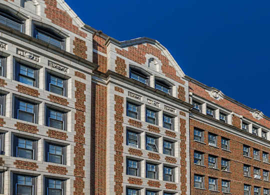 Elegant Exterior View at Sheridan Park, Chicago, IL