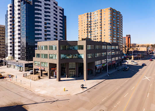City street view at Richmond Square, Ontario, N6A 5M8
