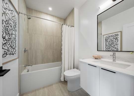 White Bathroom at Richmond Square, London, ON, N6A 5M8