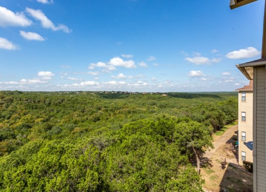 additional photo for property listing at chic digs with room to stretch out in the village 22 car at The Verandah, Texas