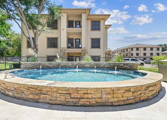 Hot Tub at The Canyons Apartments, Fort Worth, Texas