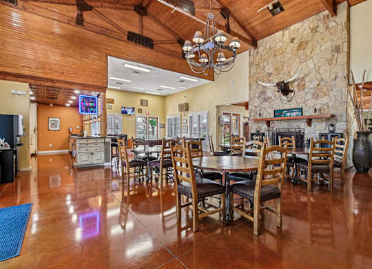 Entertainment Lounge at The Canyons Apartments, Fort Worth, Texas