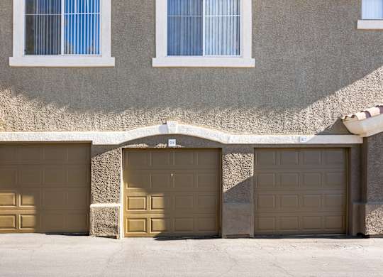 Exterior garages for rent
