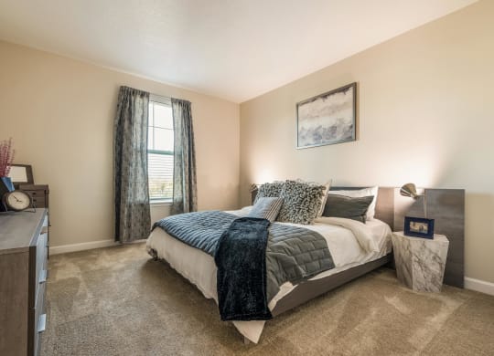 Gorgeous Bedroom at The Oasis at Moss Park Preserve, Orlando, FL