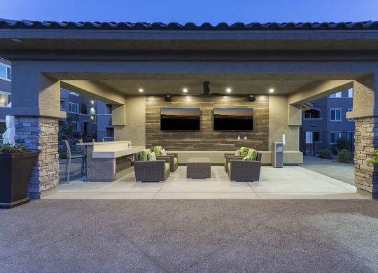 Outdoor seating at The View at Horizon Ridge, Nevada