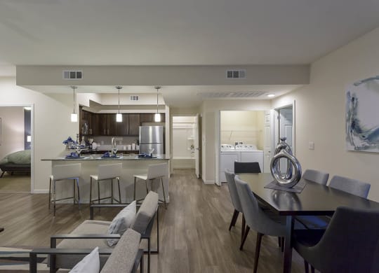 Dining at The View at Horizon Ridge, Nevada