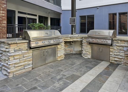 grill area at Allusion at West University, Houston, TX