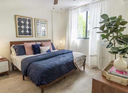 Luxurious Bedroom at Alameda West, Florida