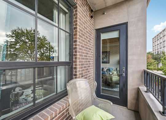 The Case Building Apartments in Dallas, TX 1 Bedroom Patio