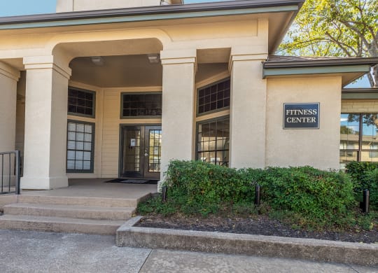 Clubhouse   | Pavilion | Arlington, Texas Apartments