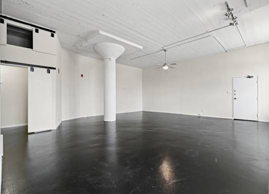 Elm St Lofts in Dallas TX living room