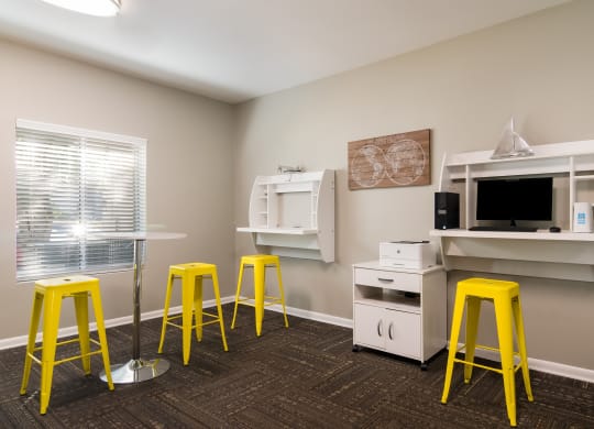 business room with a printer at Dunwoody Pointe in Sandy Springs, GA