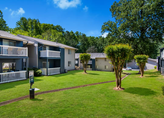 our apartments offer a spacious yard for residents to enjoy at Dunwoody Pointe in Sandy Springs, GA