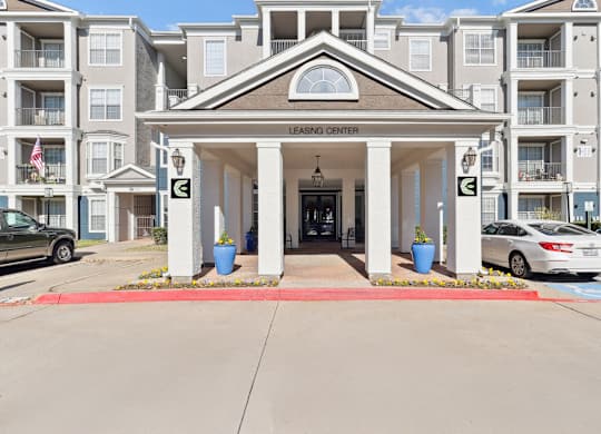 Encore at Buckingham apartment in Richardson, TX building exterior
