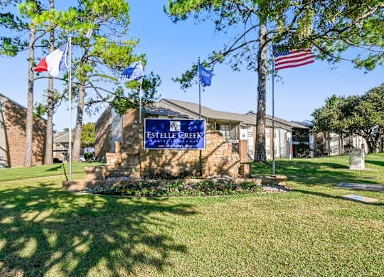 Estelle Creek Apartments in Irving, TX property sign