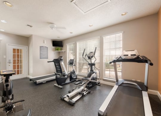 Fitness Center at Vista Crossing Apartments in San Antonio, TX
