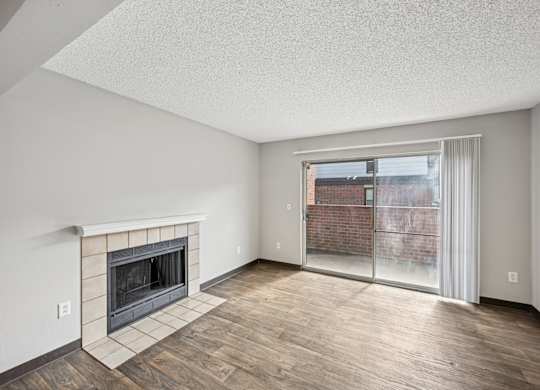 Greensview in Aurora CO Colonial Living Room