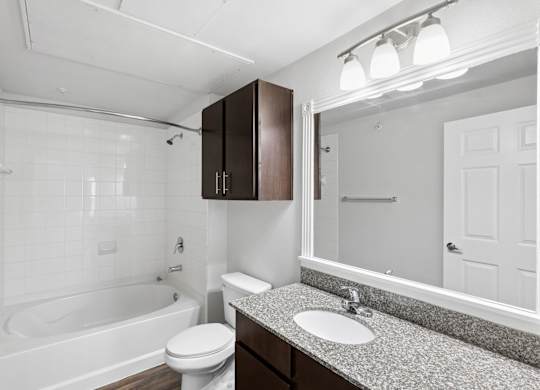 Timbergrove bathroom at Hilltops in Conroe, TX