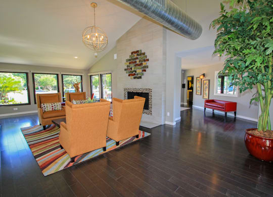 leasing office with high roof top and plenty of space at Westdale Parke in Austin, TX