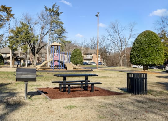 outdoor activity area at Johnston Creek Crossing in Charlotte, NC