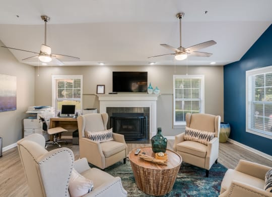 Leasing Office Interior at Oakley Run Apartments in Smyrna, GA