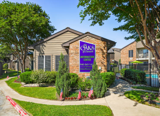 Leasing Office Exterior at Oaks of Denton in Denton, TX