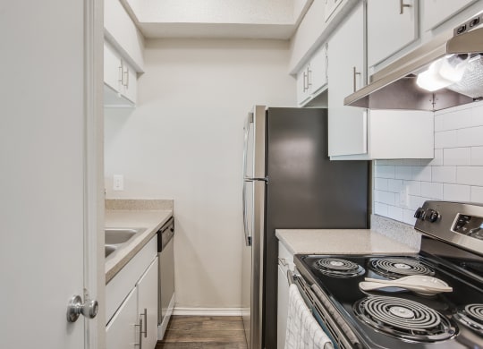 Kitchen in Unit 2A at Lakeridge Apartment Homes in Irving, Texas, TX