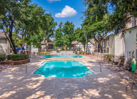 Pool   | Pavilion | Arlington, Texas Apartments