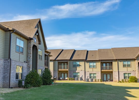 Apartment Exterior 2 | Pensacola Grand | Pensacola FL