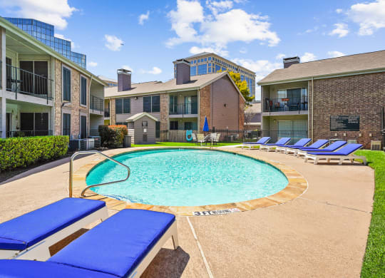 Second Swimming Pool Lounge Seating at Noel on the Parkway Apartments in Dallas, Texas, TX