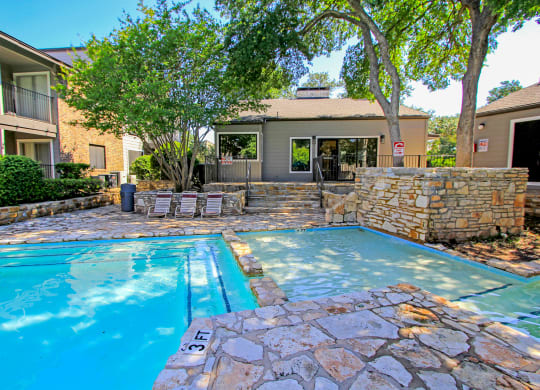 crystal clear swimming pool at Westdale Parke in Austin, TX